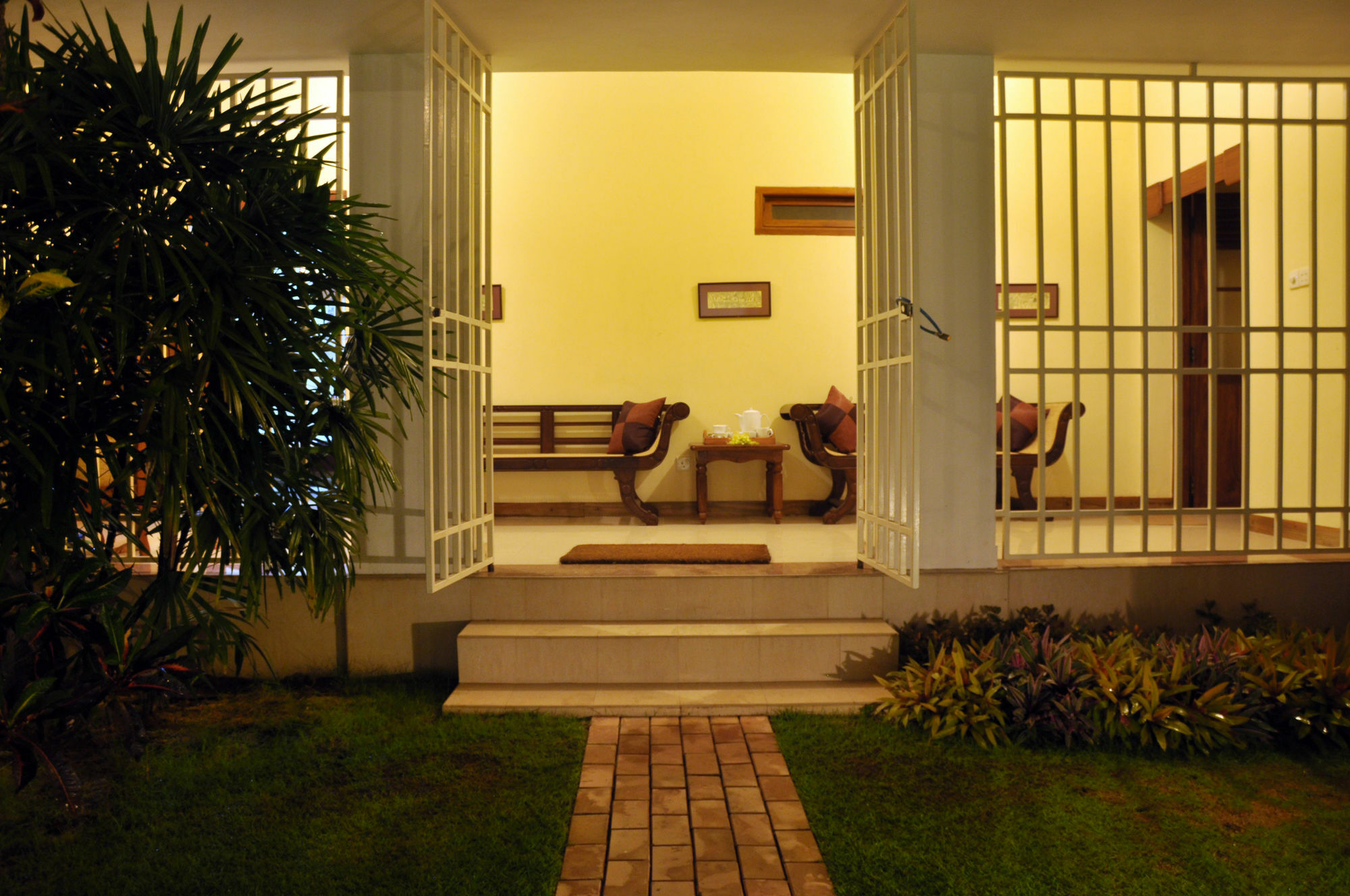Serene Villa Ratnapura Luaran gambar