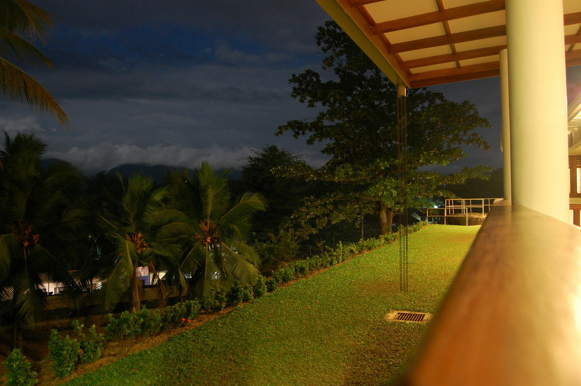 Serene Villa Ratnapura Luaran gambar