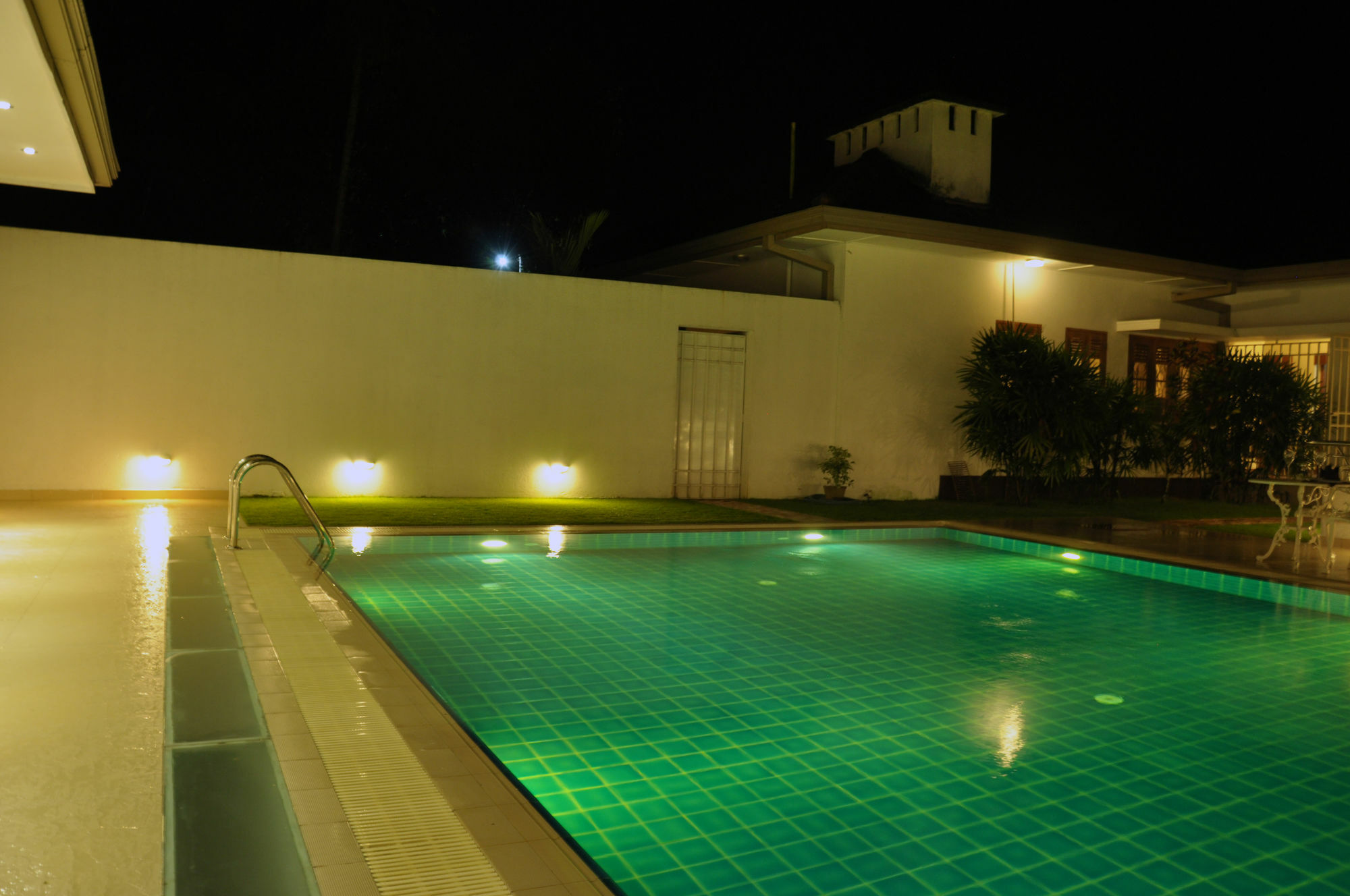 Serene Villa Ratnapura Luaran gambar