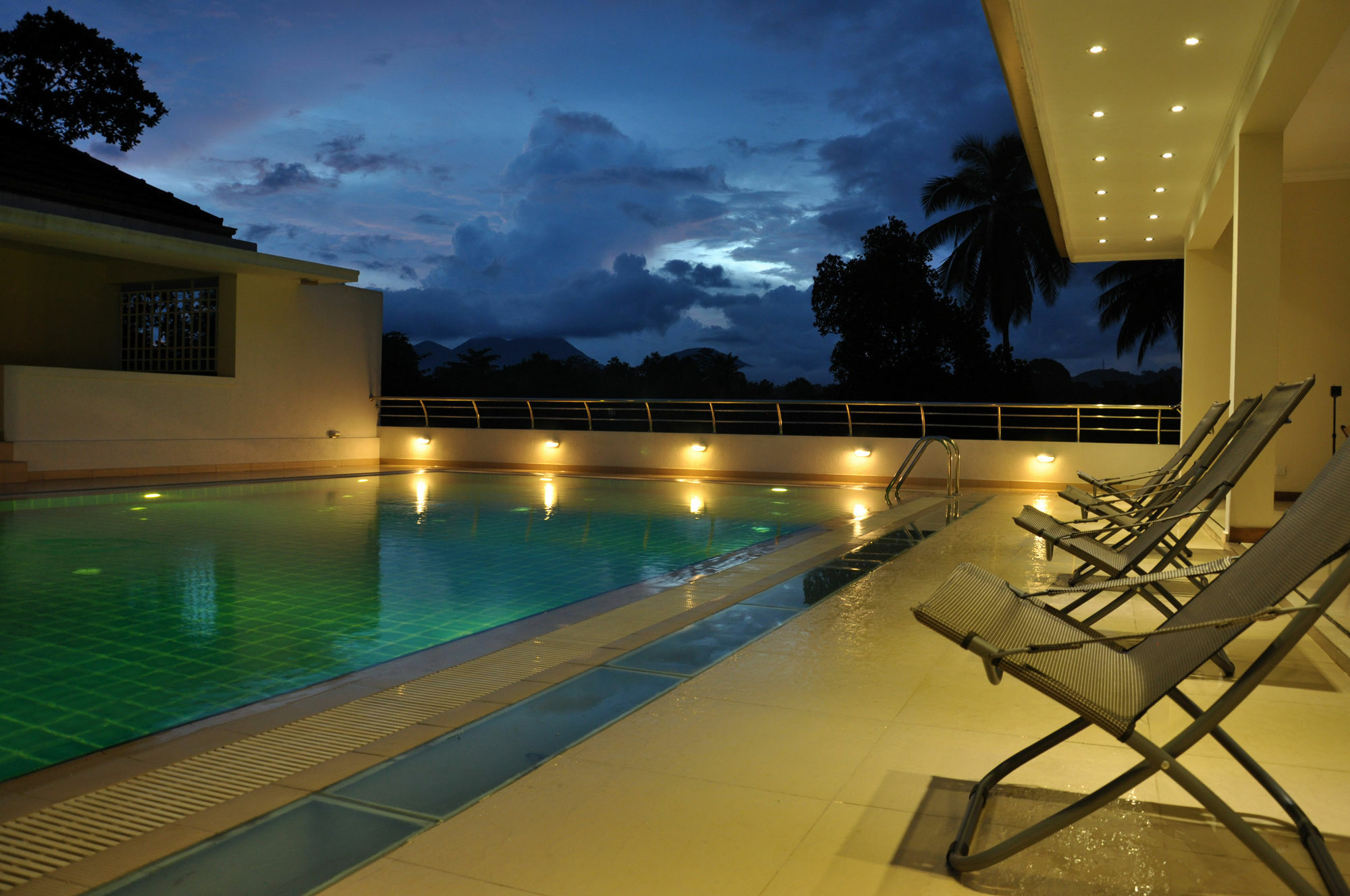 Serene Villa Ratnapura Luaran gambar