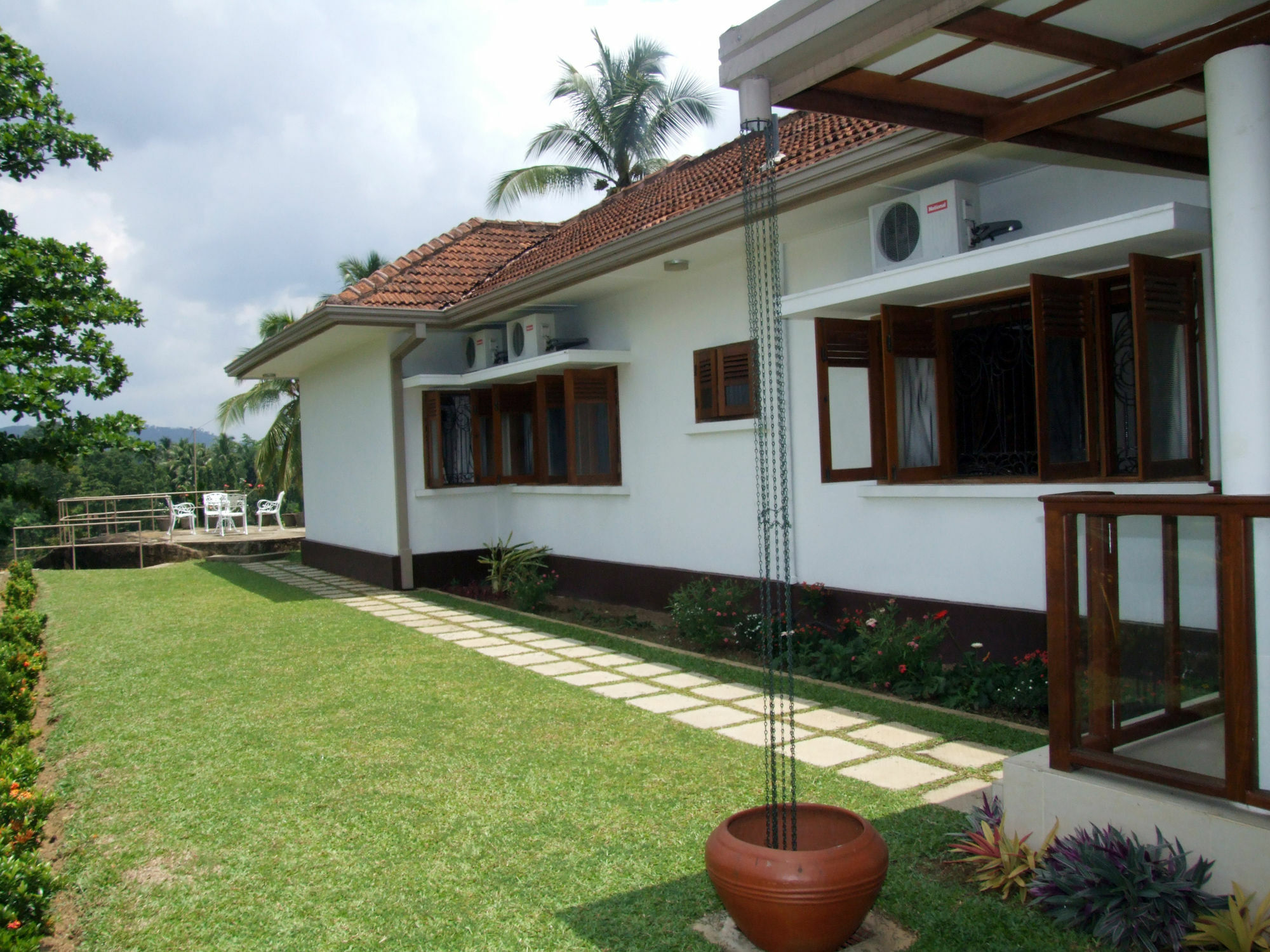 Serene Villa Ratnapura Luaran gambar