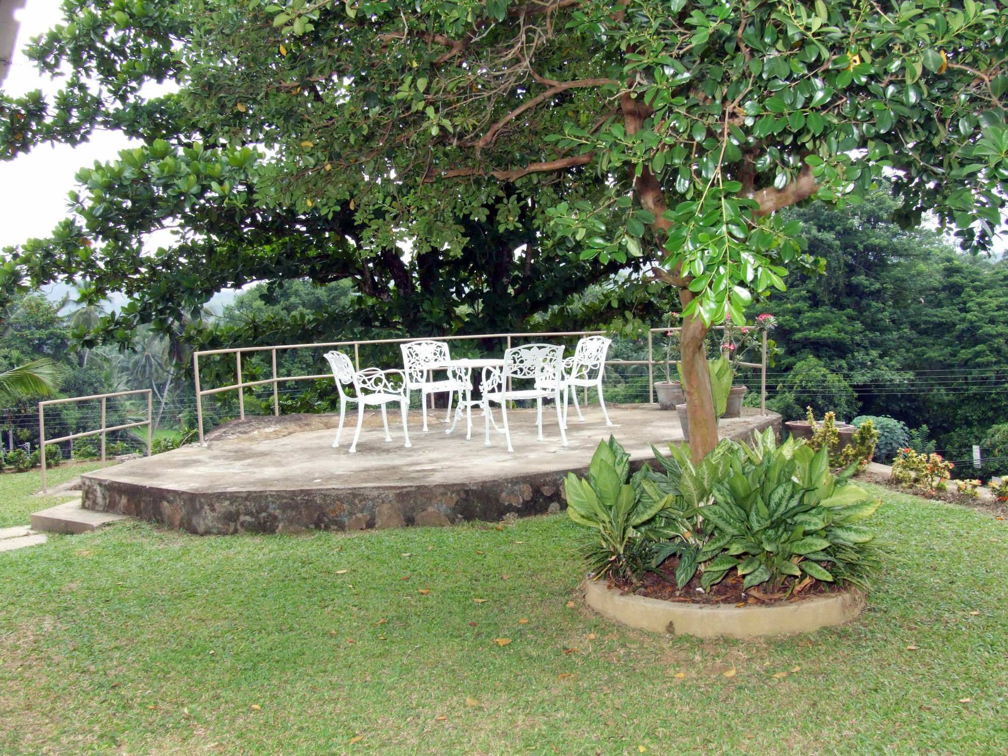 Serene Villa Ratnapura Luaran gambar